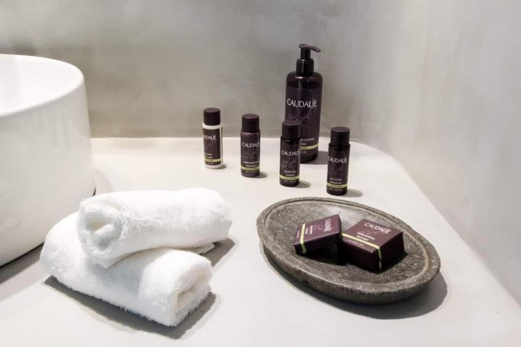 Jonaz Rooms & Suites Mykonos Town Экстерьер фото