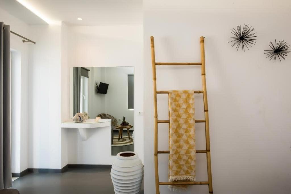 Jonaz Rooms & Suites Mykonos Town Экстерьер фото